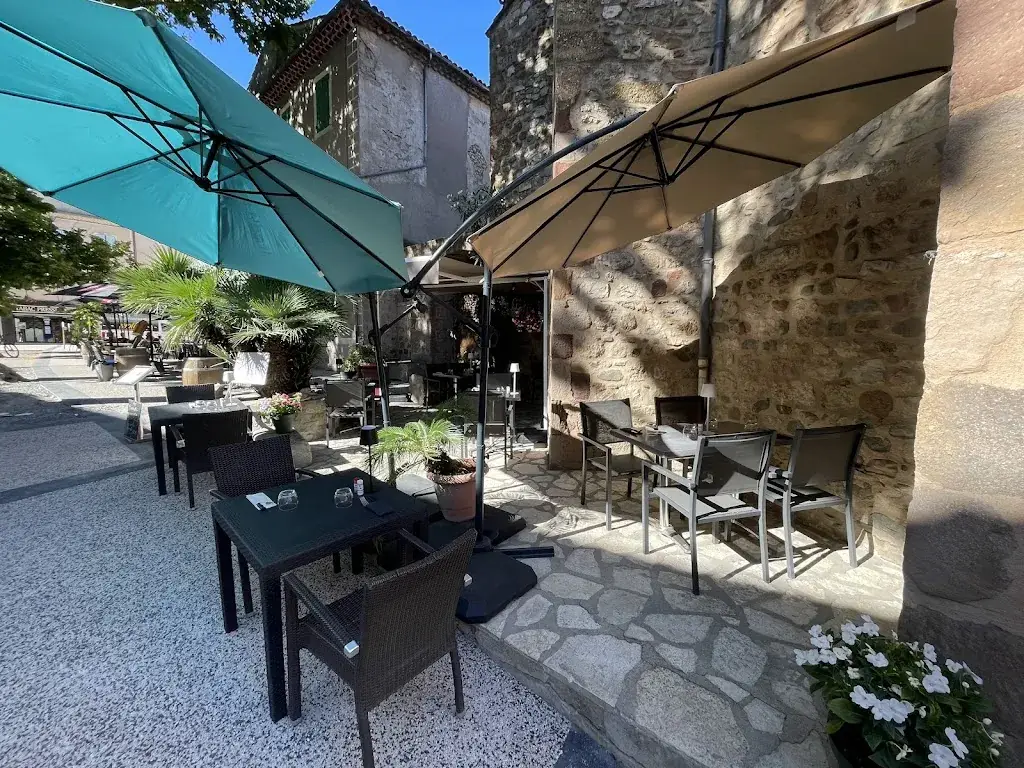 Le Village Restaurant in Saint-Chinian
