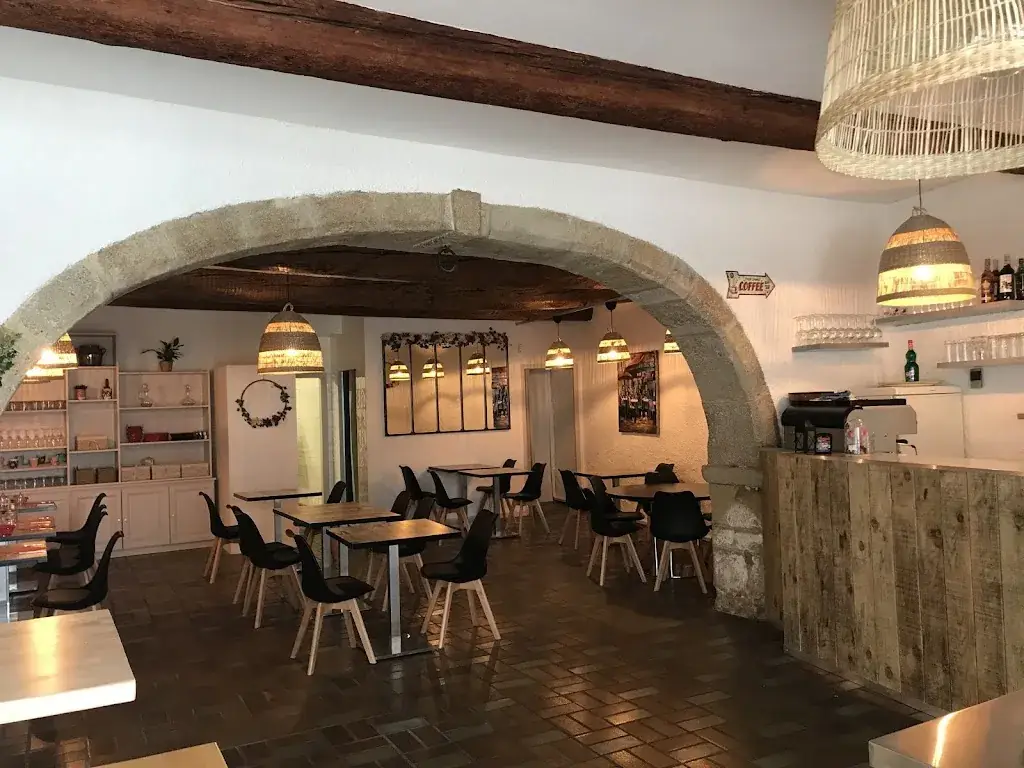 Pizze Di Rosa Restaurant in Saint-Chinian