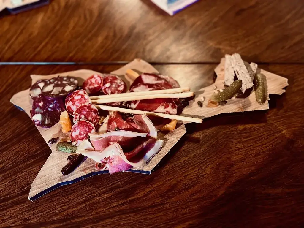 Le Pied de la Lune_Villespassans_slider_image_3