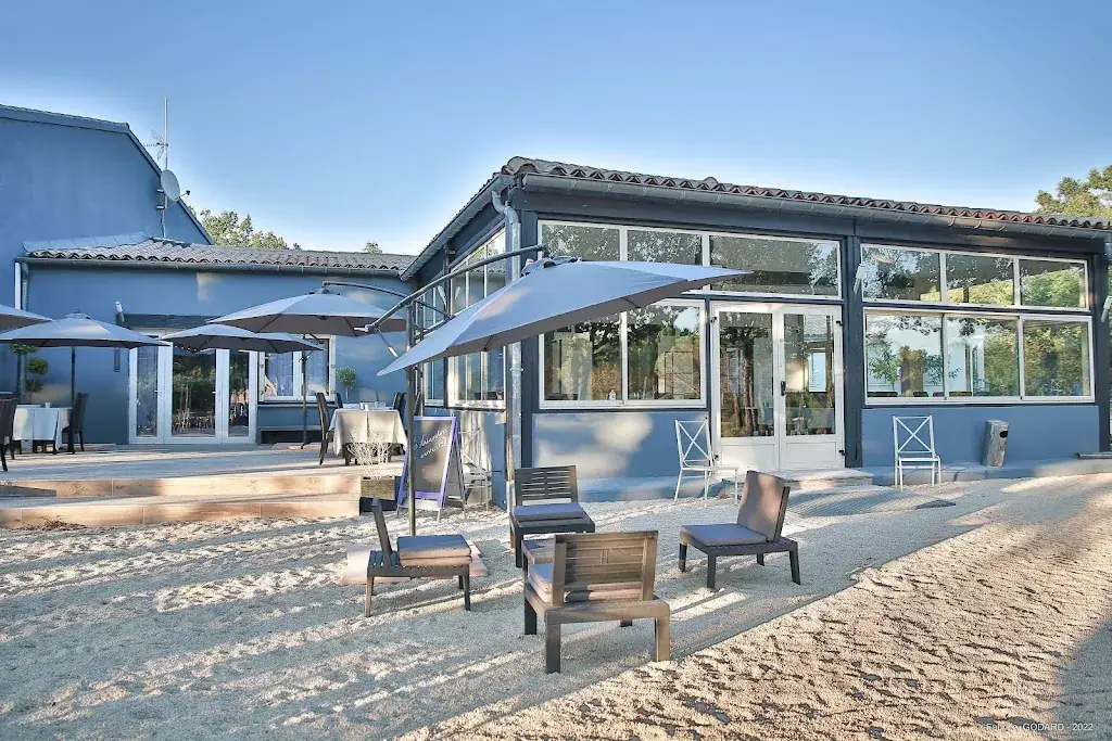 Hôtel Restaurant Des Lavandins_Saint-Christol_slider_image_1