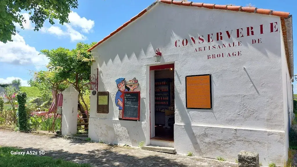 hubert jost_La Conserverie_Marennes-Hiers-Brouage_review