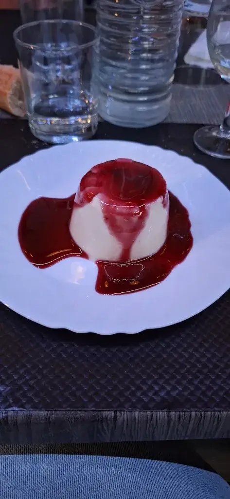 Stella Saussine_Gite de la tourterelle_Saint-Florent-sur-Auzonnet_review