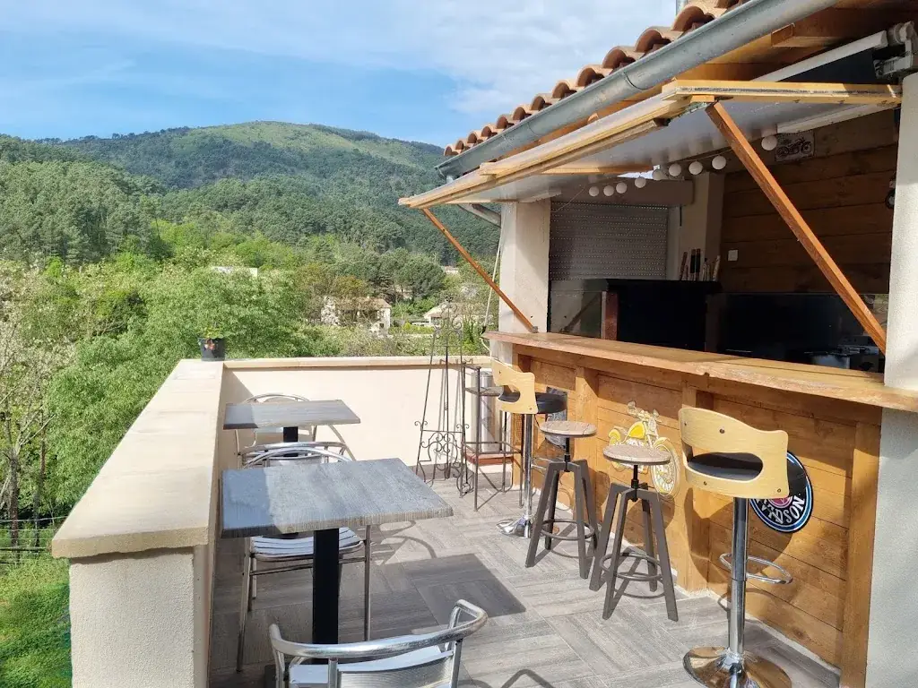 Gite de la tourterelle restaurante en Saint-Florent-sur-Auzonnet