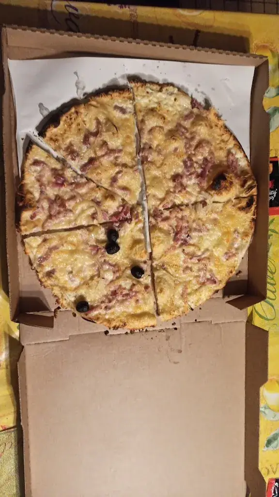 Pizza Borgia SARL_Saint-Étienne-de-Tulmont_slider_image_2