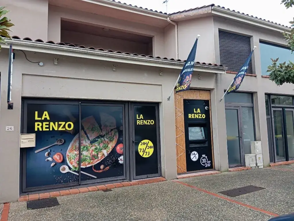 La Renzo Restaurant in Saint-Étienne-de-Tulmont