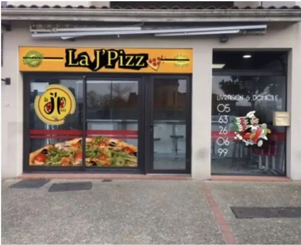 L'as de pizz'' Stéphanois Restaurant in Saint-Étienne-de-Tulmont