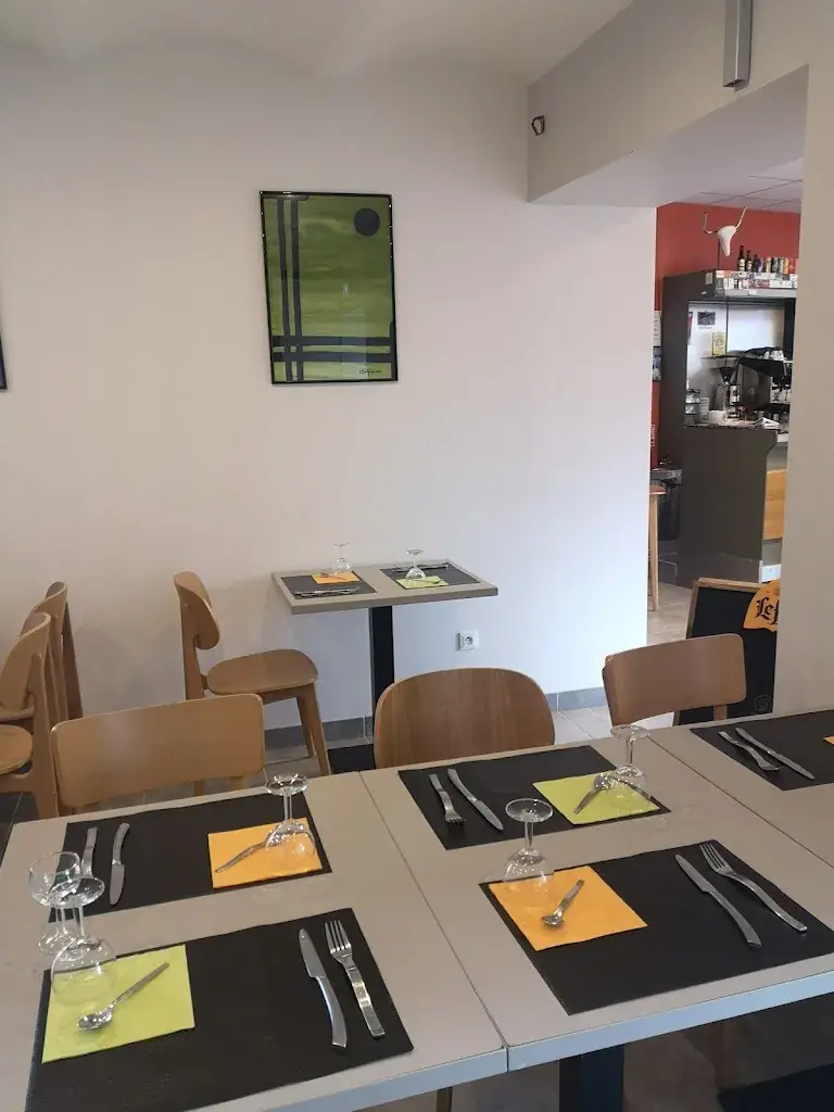 Le Rendez-vous_Saint-Geniès-de-Malgoirès_slider_image_1