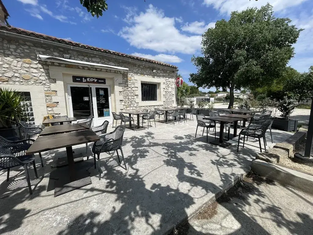 Le Rendez-vous_Saint-Geniès-de-Malgoirès_slider_image_3