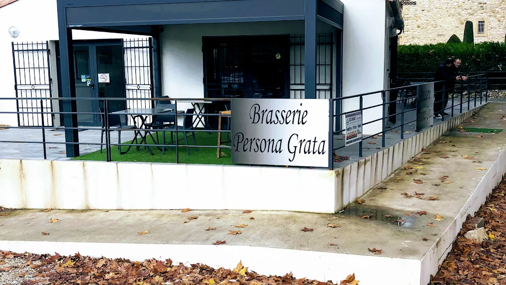 Brasserie Persona Grata restaurant in Saint-Geniès-de-Malgoirès