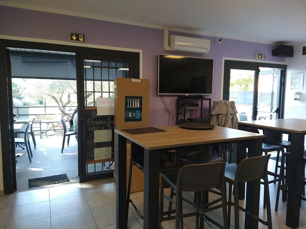 Brasserie Persona Grata_Saint-Geniès-de-Malgoirès_slider_image_2