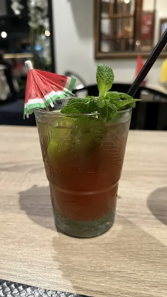 Sandy Poirier_O'Vestiaire_Saint-Estève_recensione