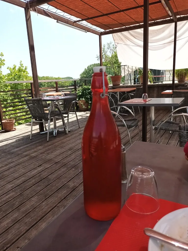 La table d'Esteve Restaurant in Saint-Estève-Janson