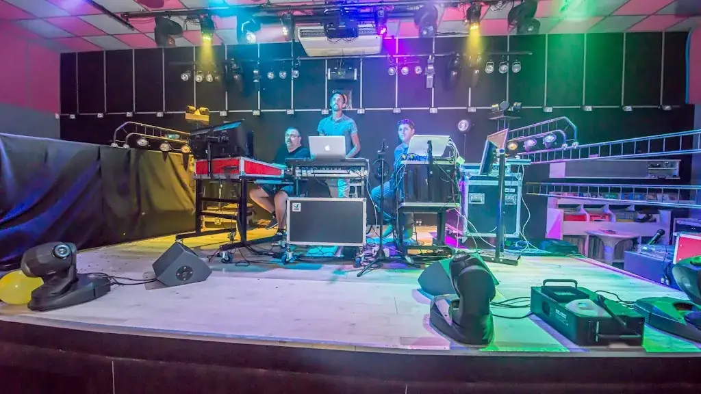 Photo Art Dream_Les Portes du Lac_Saint-Estève_review