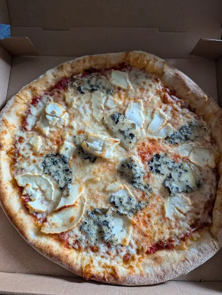 Bowsette Boosette_PIZZA i BACOS_Saint-Estève_review