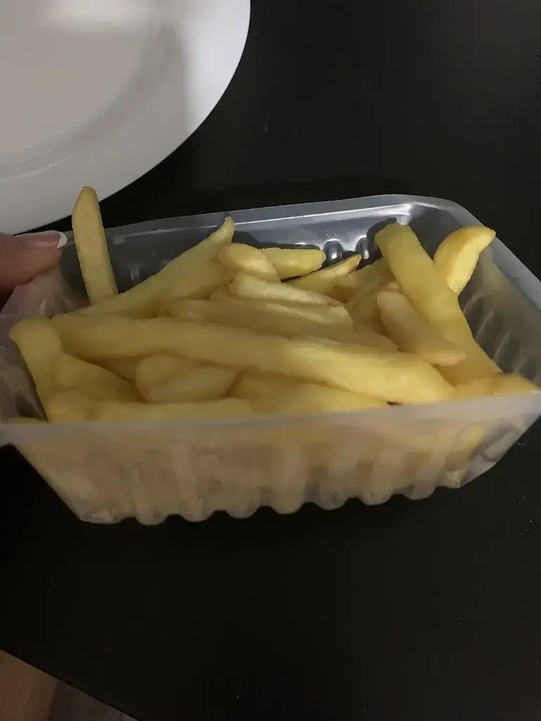 Hanane Bah_Le saint ev_Saint-Estève_review