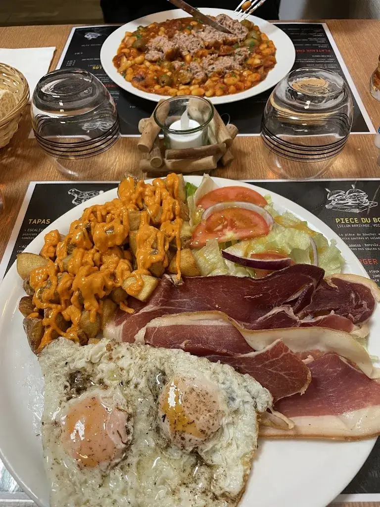 Lucie Gonzalez_La Tram_Saint-Génis-des-Fontaines_recensione