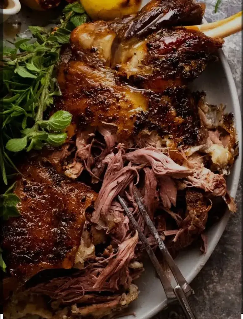 La Tram_Saint-Génis-des-Fontaines_slider_image_1