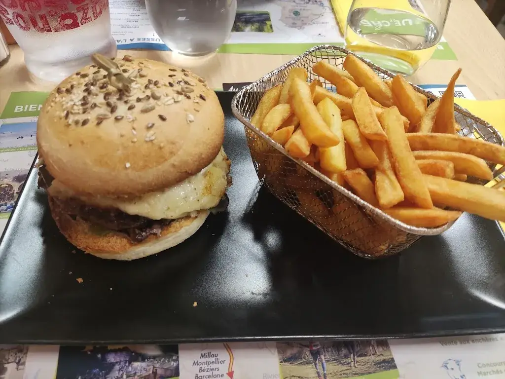 Au petit bouchon_d'Aubrac_slider_image_2