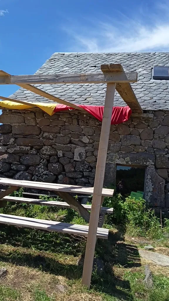 Mur Tis_Buron de la Truque_d'Aubrac_review