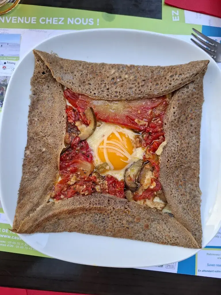 Valérie Val_Crêperie chez Antoinette_d'Aubrac_review