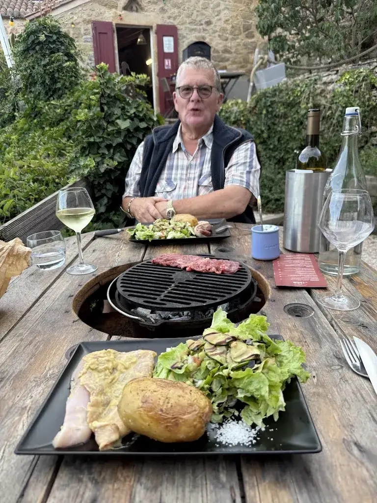 Bev Kay_Le Bistrot des Amis_Comprégnac_review