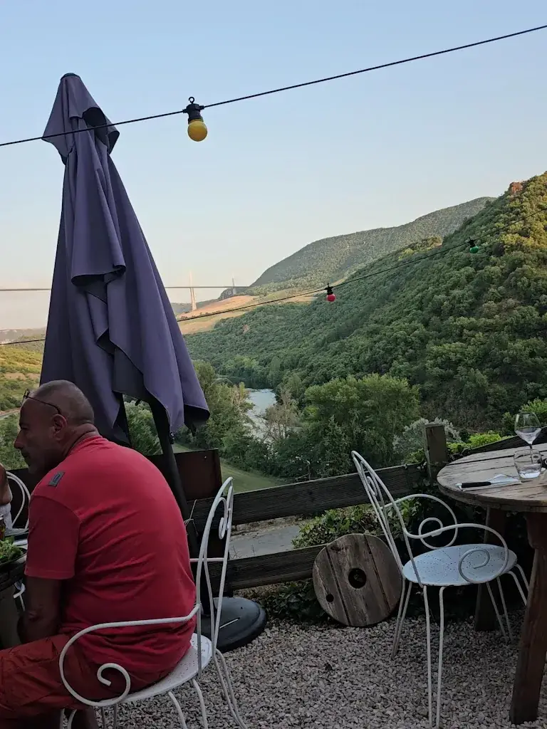 Le Bistrot des Amis_Comprégnac_slider_image_2