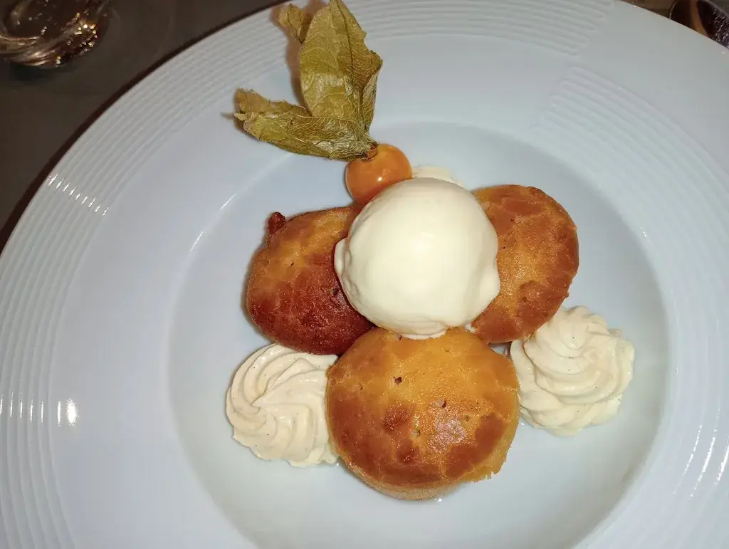 corinne lorenzi_La Pyrène_Saint-Gaudens_review