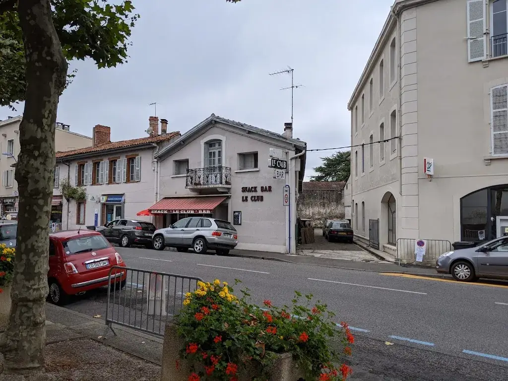 Adrián Cambón_Bar Le Club_Saint-Gaudens_review