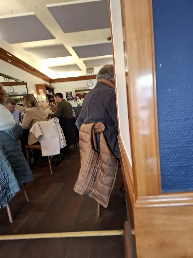 Anti.con. conne Anti.saleté.Hygiene déplorable._Au Carré by le 5 pi R_Saint-Gaudens_review