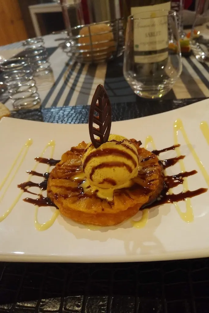 Trisha Kelly_La Connivence_Valentine_Bewertung