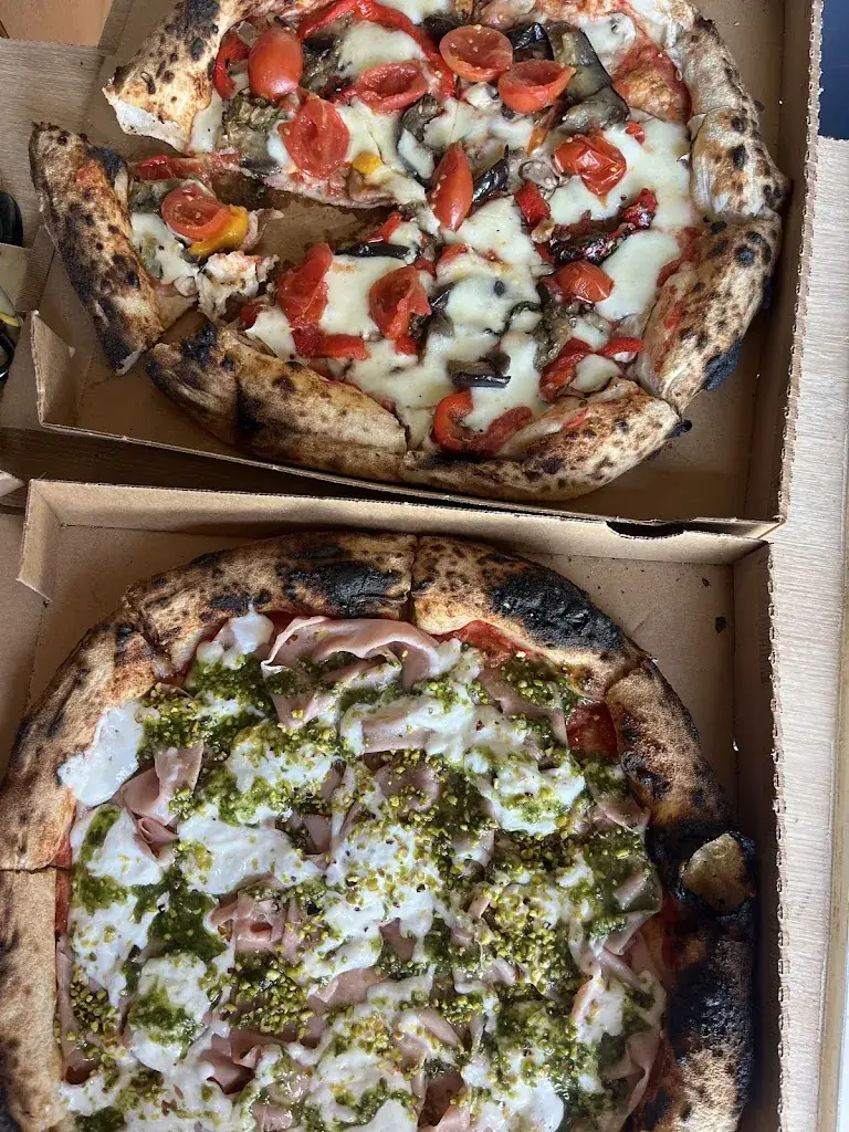 Violaine L_Pizza saint gaudinoise_Saint-Gaudens_review