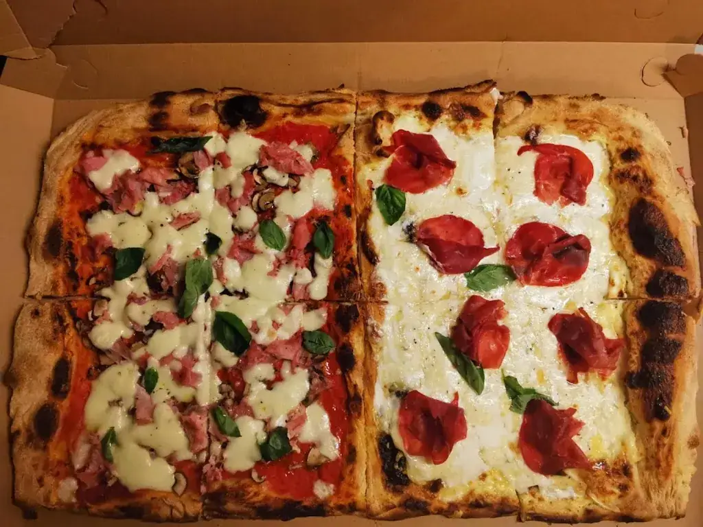 Pizza saint gaudinoise_Saint-Gaudens_slider_image_3