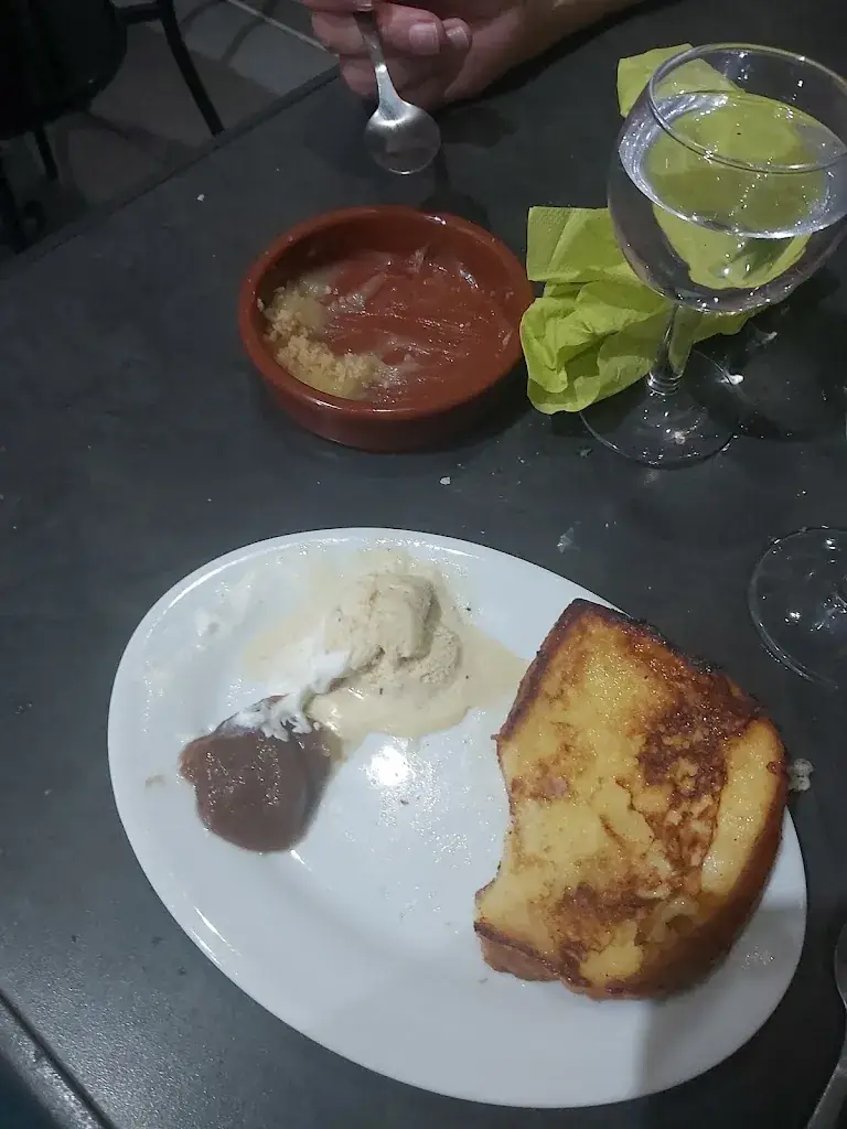 Menu_Bar de la plaine_Saint-Hilaire-de-Brethmas_image_3