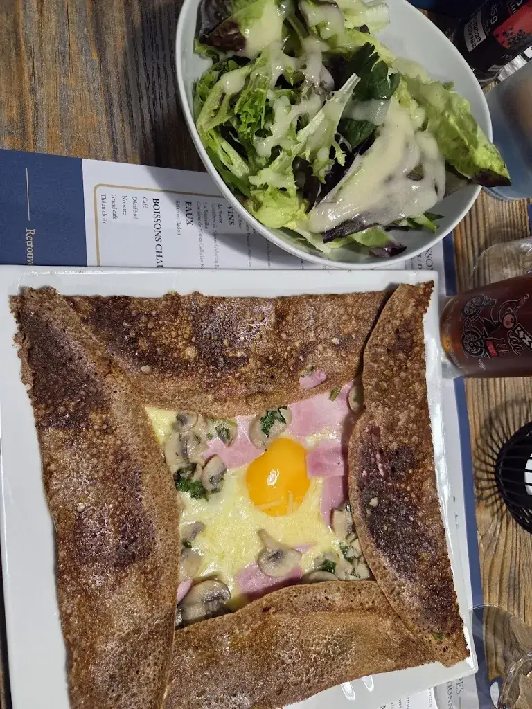 Delphine Deewee_La crêpe celtique_Saint-Hilaire-de-Brethmas_review