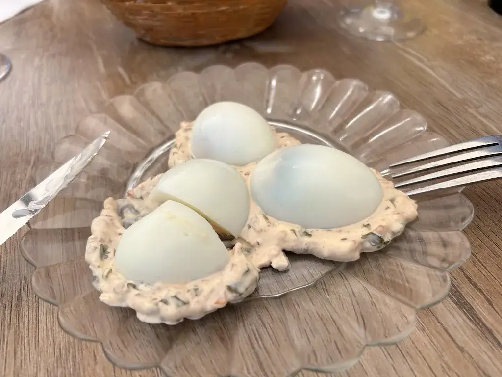 Noah Schamuells_Pour Ceux_Saint-Girons_review