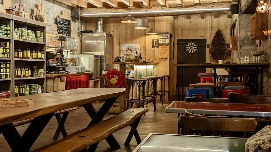 La Grange de la Cité restaurant in Saint-Lizier