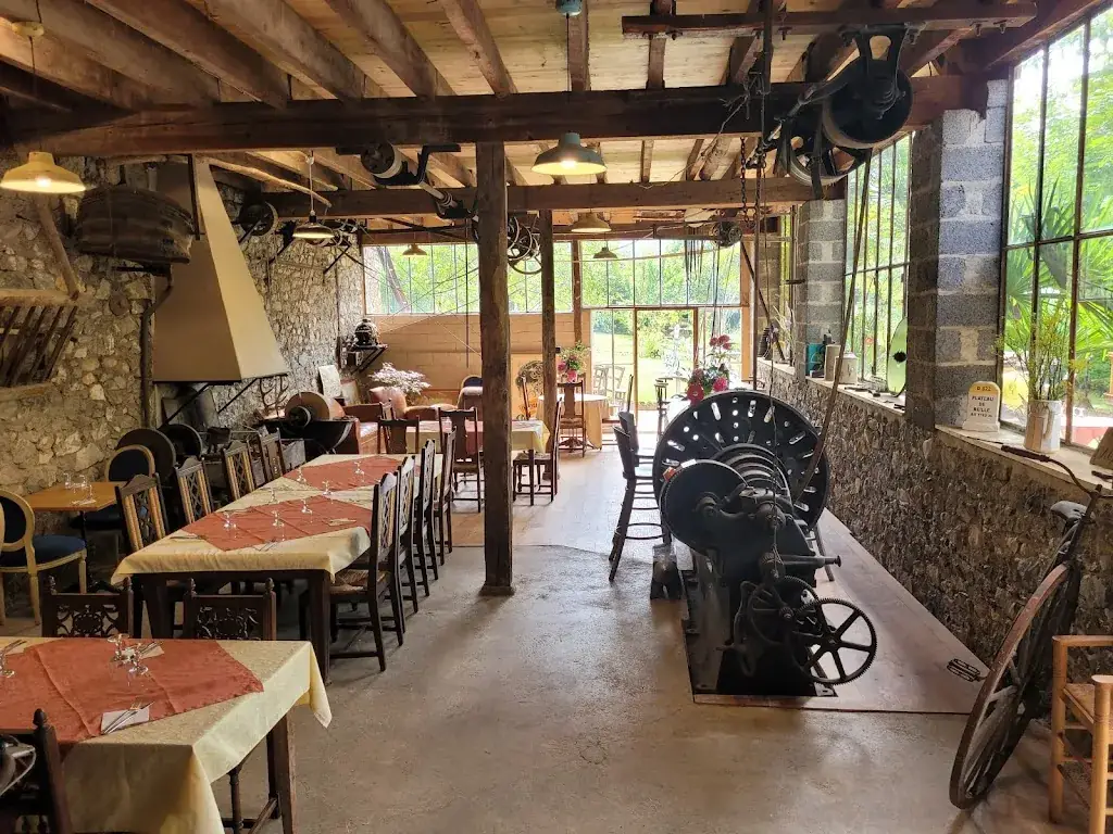 L' hémicycle ristorante a Saint-Girons