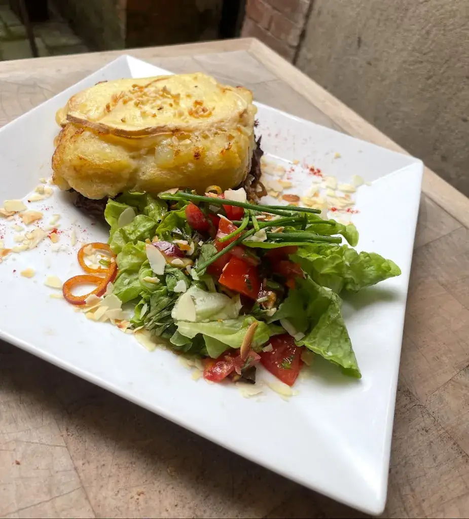 L' hémicycle_Saint-Girons_slider_image_2