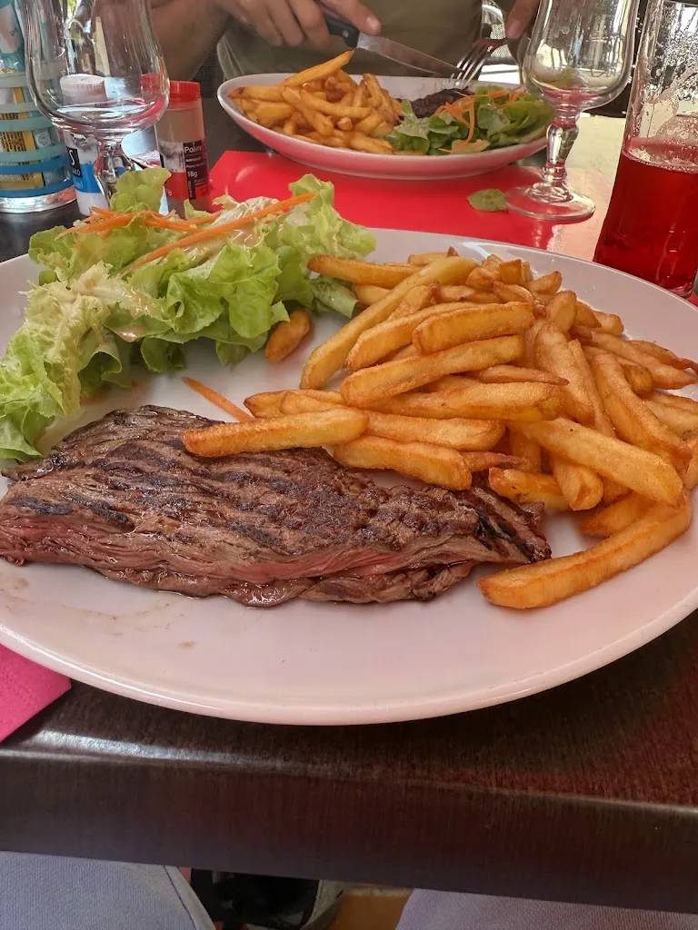 Nicolas Steimetz_La Grande Fontaine_Maurs_review