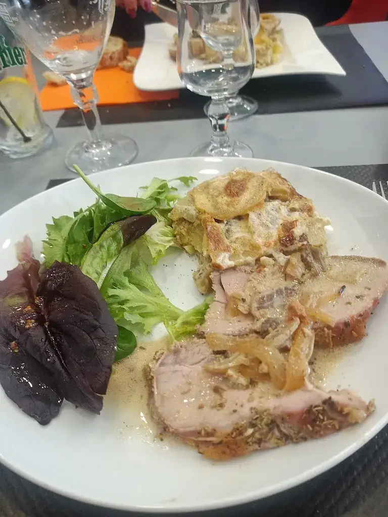 Le Jardin Secret saint Gilles gard_Saint-Gilles_slider_image_2