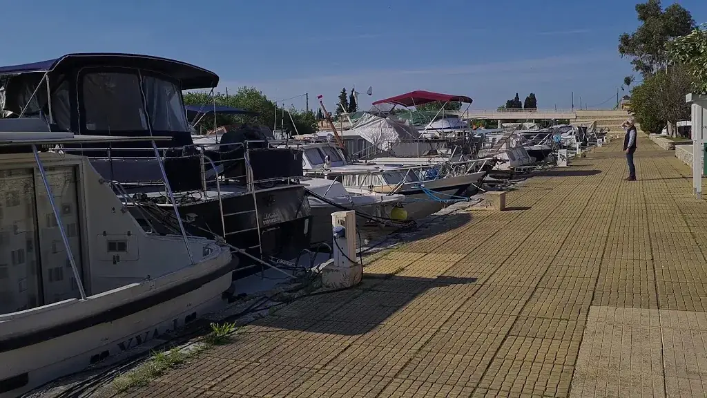 Le Clement IV_Saint-Gilles_slider_image_2