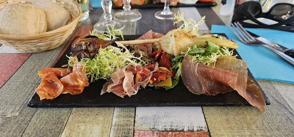  Aux Goûts Du Monde_Saint-Gilles_slider_image_2