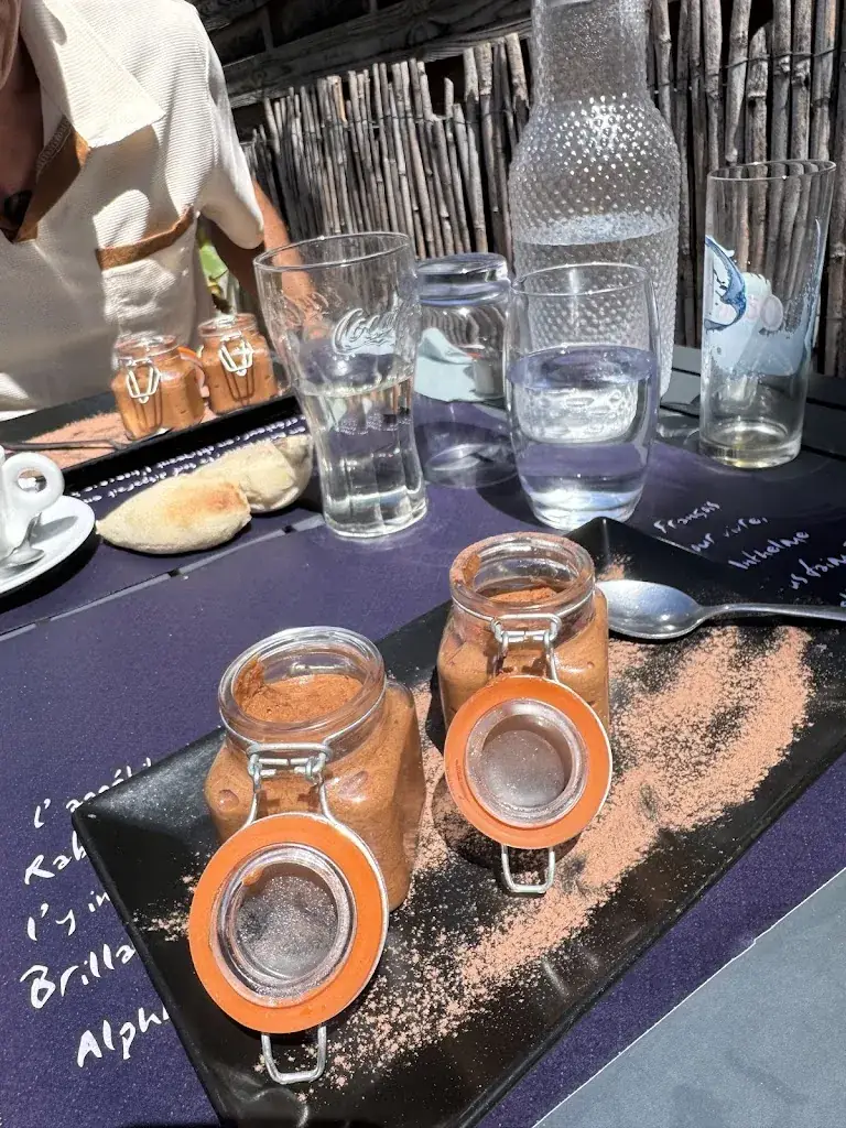 ecom 34_O TREVI_Saint-Jory_review