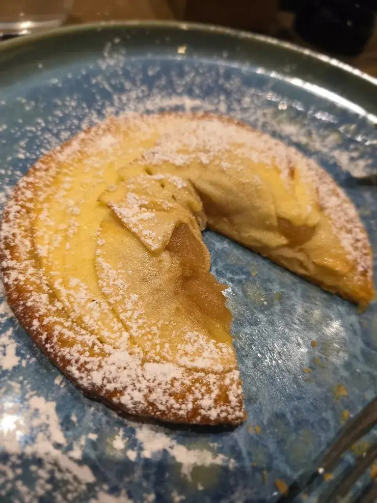 caroline eghagha_Les Tilleuls_Genève_review