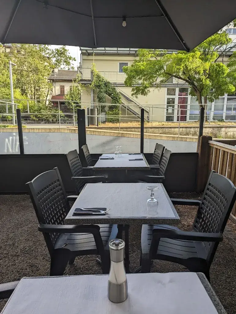 D O_Les Tilleuls_Genève_review