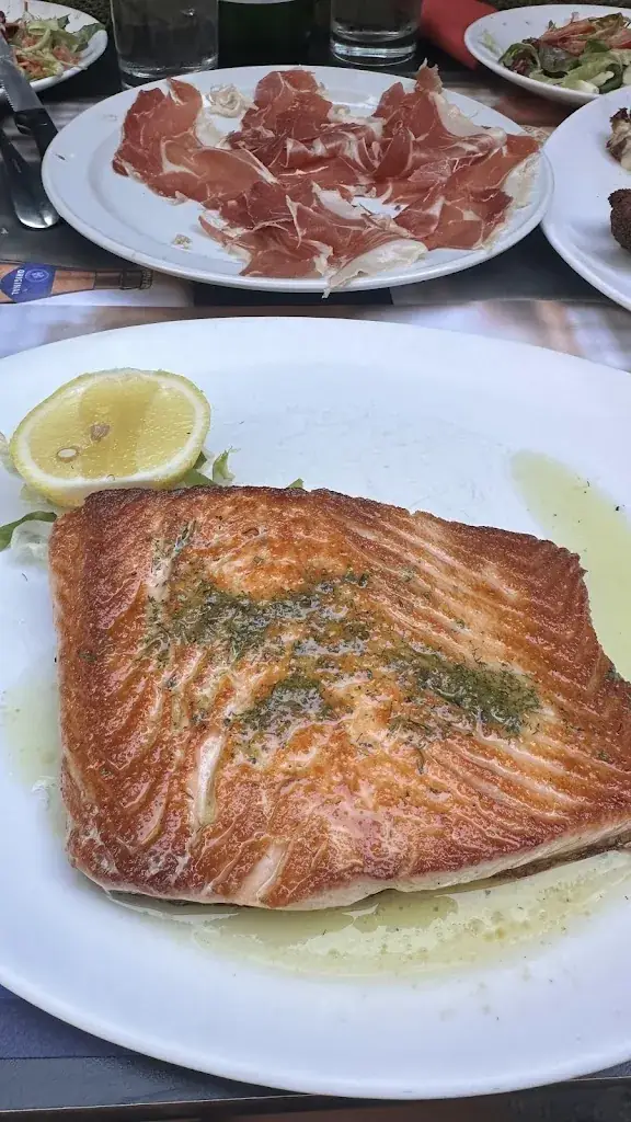 Joyce Hanna_Café de la Limite_Genève_review