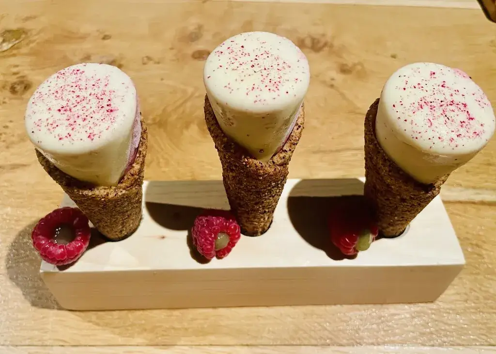 Le Saint Jean_Saint-Jean-d'Arvey_slider_image_3