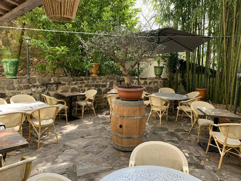 Les Bellugues restaurant in Saint-Jean-du-Gard