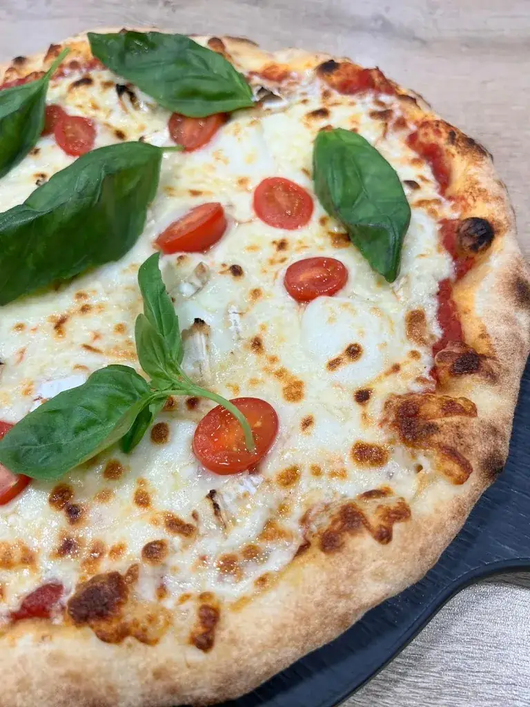 Menu_LA PIZZAIOLA TRE_Saint-Julien-de-Peyrolas_image_6