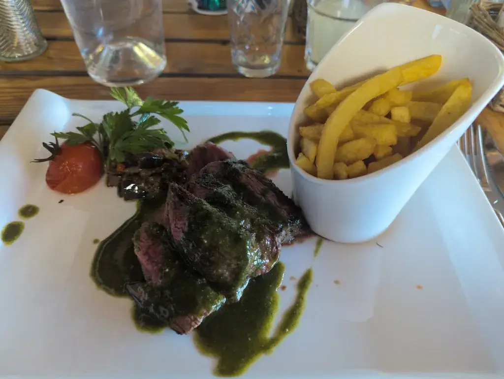 Dirk Runkel_LA TERRASSE_Saint-Martin-d'Ardèche_review